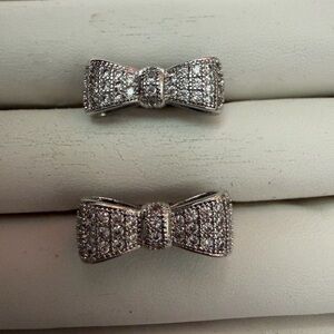8- Total 925 Silver Bow Ring with Pavé Crystals - Women's Ring